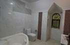 5 Bed Townhouse with En Suite at Othaya Road - 18