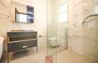 3 Bed Apartment with En Suite at Riverside Gardens - 11