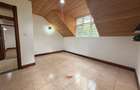 4 Bed House with Swimming Pool in Rosslyn - 14