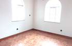 4 Bed Townhouse with En Suite in Lavington - 11