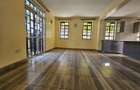 5 Bed Townhouse with En Suite in Kyuna - 15