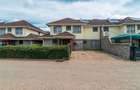 4 Bed Townhouse with En Suite at Queen Estate Road - 17