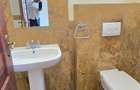 3 Bed Apartment with En Suite at Riverside - 17