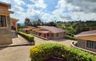 3 Bed House with En Suite at Kahuho - 1