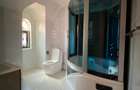 6 Bed Townhouse with En Suite at Near State House Road - 12