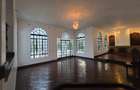 5 Bed House with En Suite in Nyari - 20