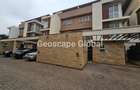 5 Bed Townhouse with En Suite in Lavington - 1