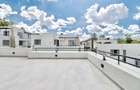 5 Bed Townhouse with En Suite in Lavington - 3
