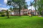 5 Bed House with En Suite in Runda - 12