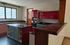 5 Bed Townhouse with En Suite at Lavington - 19