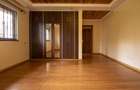 4 Bed House with En Suite in Runda - 10