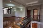 Serviced 4 Bed Apartment with En Suite at Riverside - 10