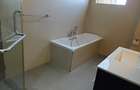 Serviced 2 Bed Apartment with En Suite at Links Road - 7