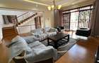 5 Bed Townhouse with En Suite at Lavington - 13