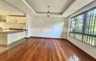 5 Bed Townhouse with En Suite in Lavington - 2