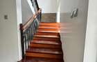 5 Bed Townhouse at Near Galleria Mall - 8