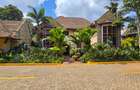 5 Bed Townhouse with En Suite in Runda - 1