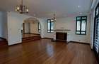 7 Bed House with En Suite in Runda - 2