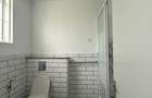 5 Bed House with En Suite in Nyari - 14