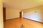 4 Bed Apartment with En Suite at Riverside Drive - 14