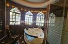 5 Bed House with En Suite in Nyari - 18