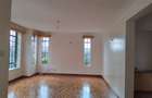 4 Bed Townhouse with En Suite in Kitisuru - 13
