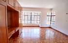5 Bed Townhouse with En Suite at Lavington - 19