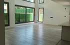 5 Bed Townhouse with En Suite at Lavington - 2