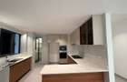 4 Bed Apartment with En Suite in Riverside - 4
