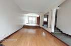 5 Bed Townhouse with En Suite at Gravellia Grove - 16