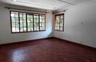 5 Bed Townhouse with En Suite in Runda - 20