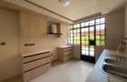 4 Bed Townhouse with En Suite in General Mathenge - 11
