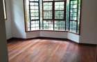 4 Bed House with En Suite in Runda - 11