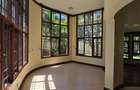 4 Bed House with En Suite in Hill View - 11