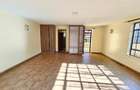 5 Bed Townhouse with En Suite in Kyuna - 10