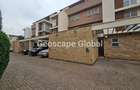 5 Bed Townhouse with En Suite in Lavington - 2