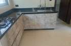 5 Bed House with En Suite at Nyari - 9