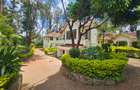 5 Bed House with En Suite in Runda - 1
