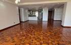 3 Bed Apartment with En Suite at Othaya Road - 4