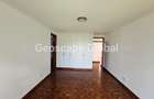 4 Bed House with En Suite in Rosslyn - 14