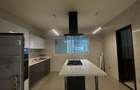 3 Bed Apartment with En Suite in Riverside - 5