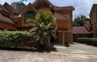 5 Bed Villa with En Suite in Lavington - 1