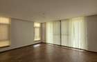 5 Bed Townhouse with En Suite at Lavington Green - 17