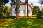 5 Bed Villa with En Suite in Rosslyn - 16