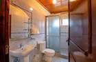 5 Bed Townhouse with En Suite at Ring Road - 14