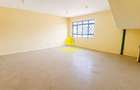 5,545 ft² Warehouse with Fibre Internet in Mlolongo - 3