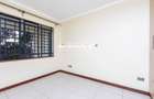 4 Bed Apartment with En Suite in Parklands - 6