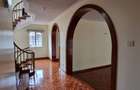 5 Bed Townhouse with En Suite at James Gichuru - 13