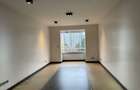 3 Bed Apartment with En Suite in Riverside - 8