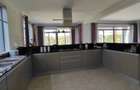 4 Bed Townhouse with En Suite in Kiambu Road - 11